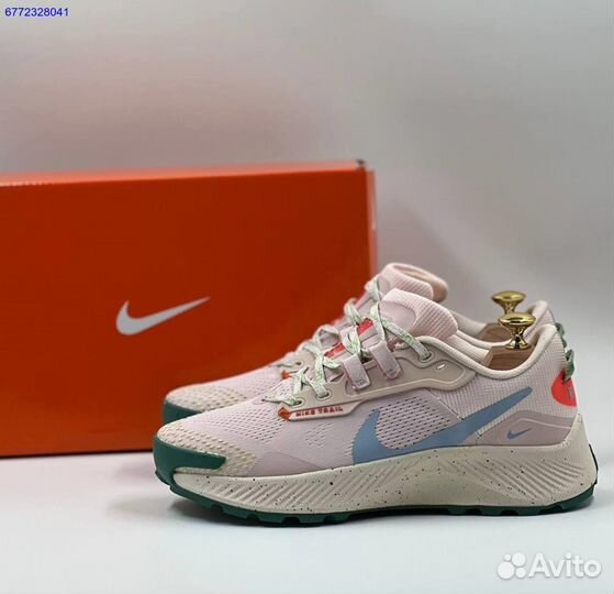 Кроссовки Nike