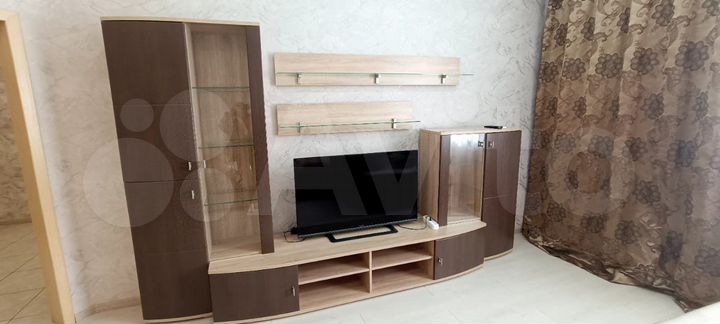 2-к. квартира, 84 м², 2/9 эт.