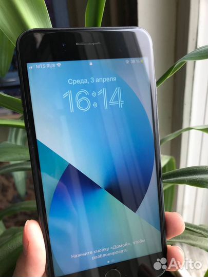 iPhone 8 Plus, 64 ГБ