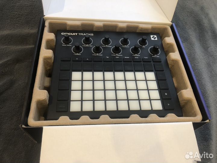 Микшерный пульт circuit tracks