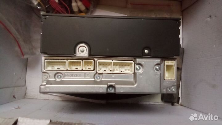 Штатная магнитола рав4 ха30