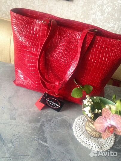 Сумка новая большая кожаная