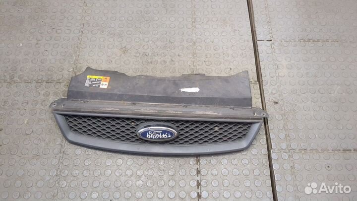 Решетка радиатора Ford Focus 2, 2006