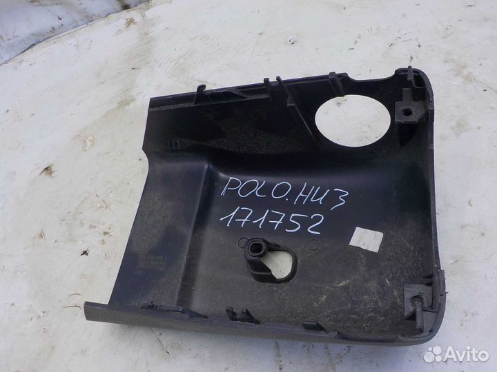 Накладка рулевой колонки нижняя Volkswagen Polo