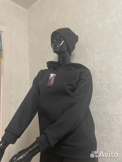 Спортивный костюм новый