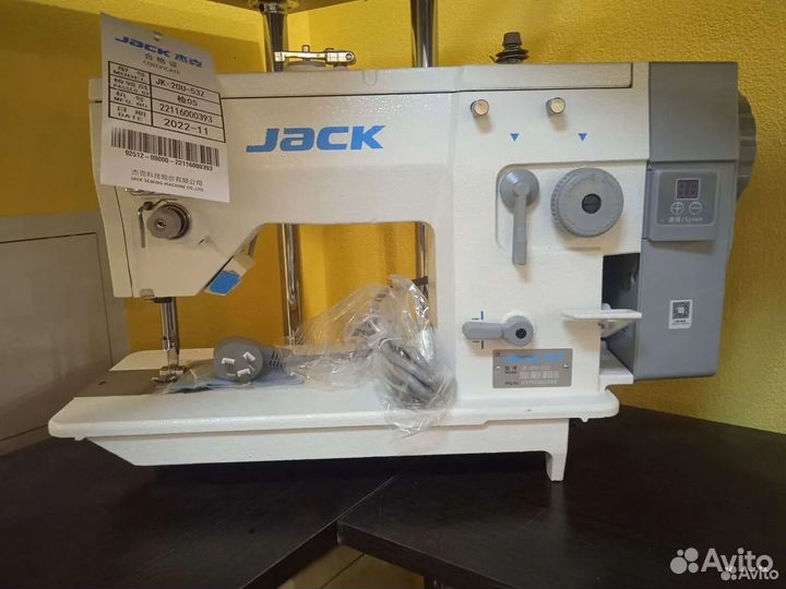 Швейная машина зиг-заг Jack