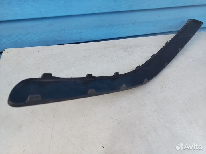 Накладка на бампер R перед Hyundai Elantra XD (200