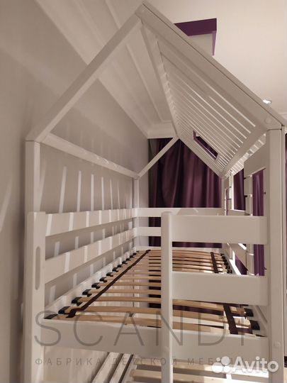 Двухъярусная кровать