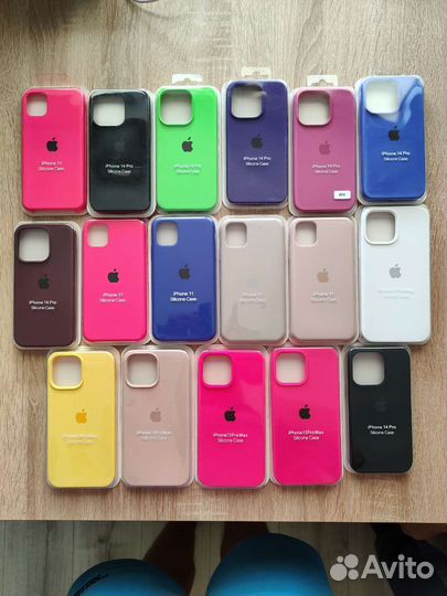 Силиконовый чехол на iPhone