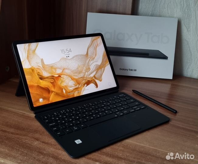 Samsung Galaxy Tab S8 WiFi с Клавиатурой