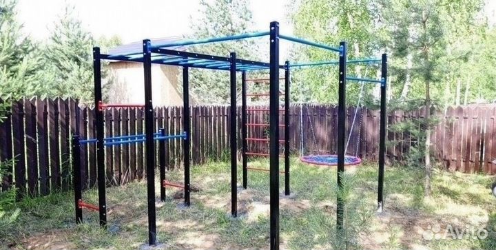 Спортивная площадка воркаут комплекс