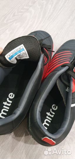 Бутсы футбольные. Футзалки