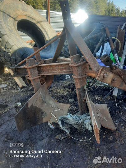 Плуг на минитрактор