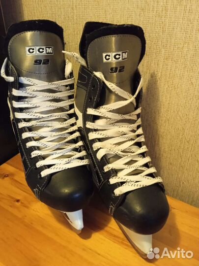 Коньки хоккейные 43 размер ссм