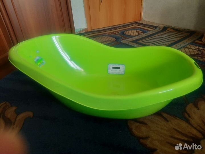 Ванночка для купания с термометром