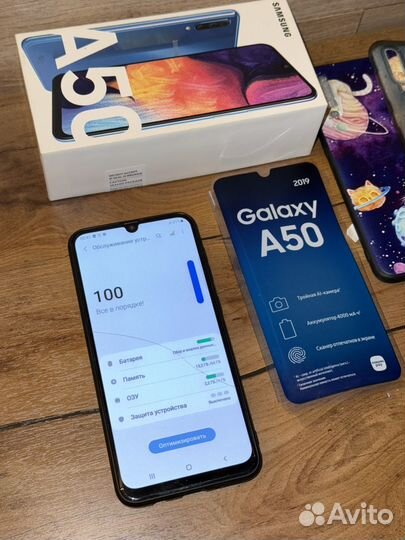 Samsung Galaxy A50, 4/64 ГБ