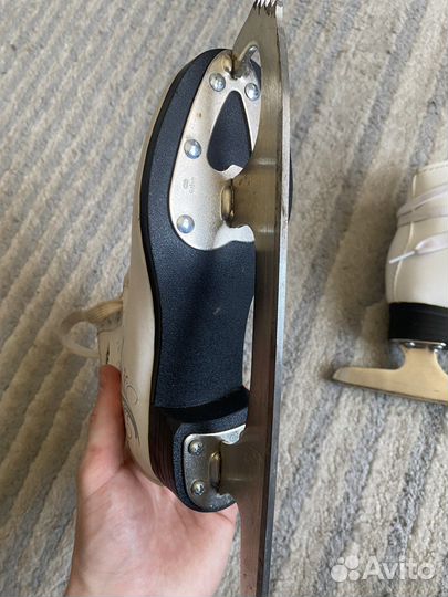 Коньки фигурные детские