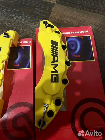 Накладки на суппорта amg