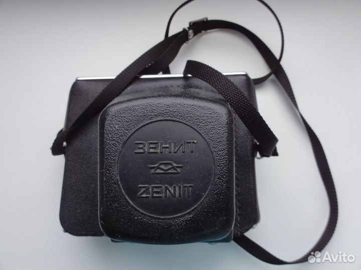 Пленочный фотоаппарат зенит- 12