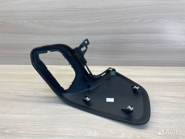 Накладка торпедо левая LADA X-Ray