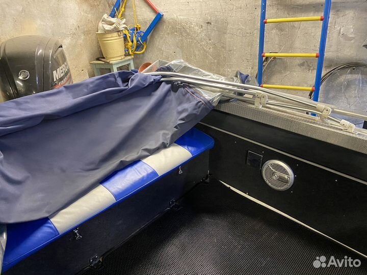 Моторное судно Windboat-48