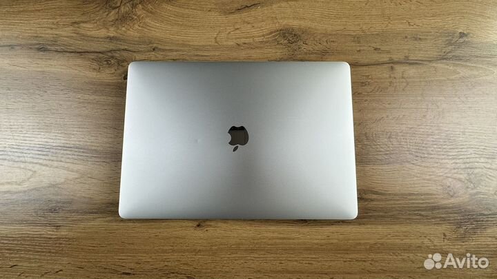 Macbook pro 15 2019 i9/32/512