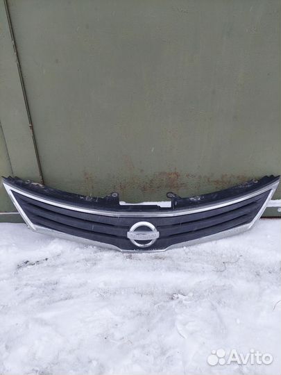 Накладка переднего бампера правая nissan tiida с11
