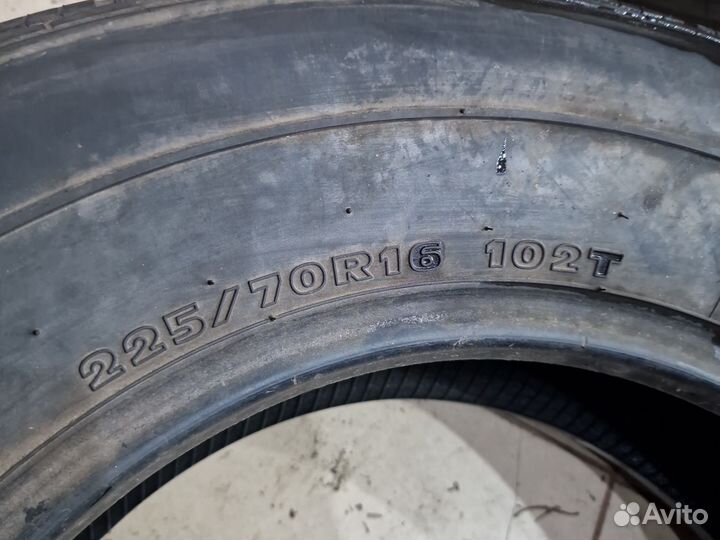 Hankook Radial RA07 225/70 R16 102T