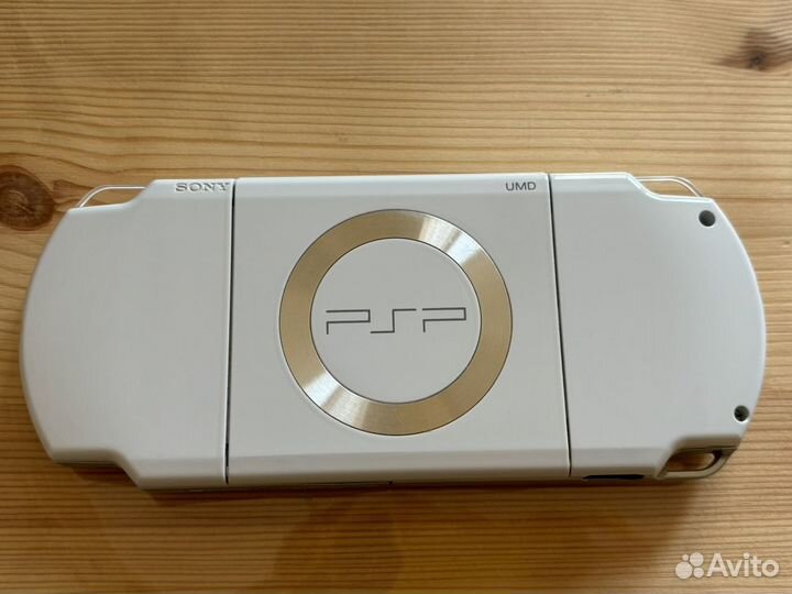 Sony PSP 2008 Slim 64gb белая прошитая с играми