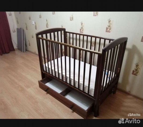 Детская кровать gandylyan с маятниковым механизмом