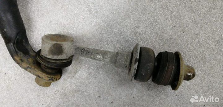 Стабилизатор задний Toyota Rav4 40