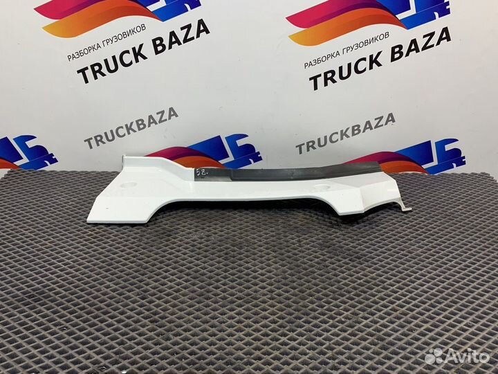 Накладка бампера правая Mercedes-Benz Actros