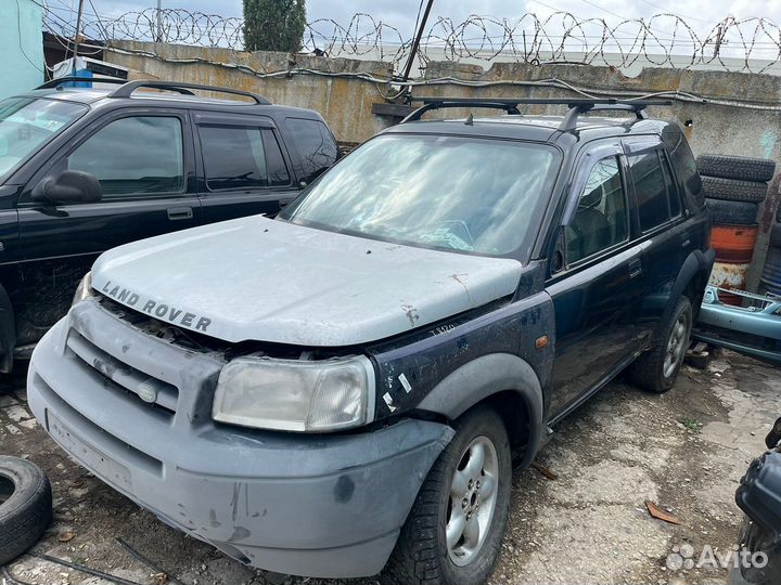 В разборе land rover freelander