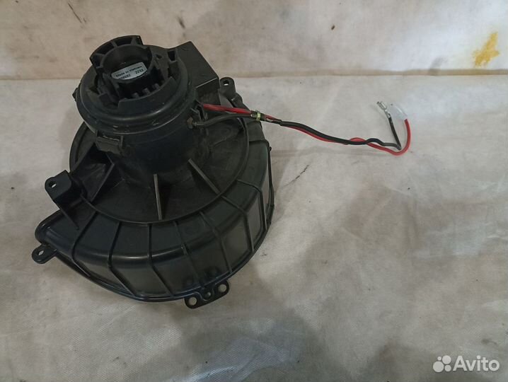 Opel Astra H Моторчик отопителя