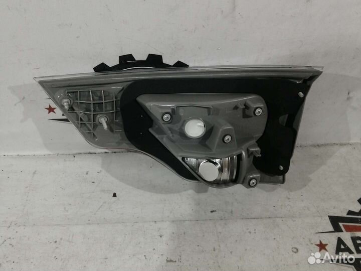 Фонарь внутренн левый toyota highlander 3 13-15