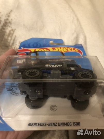 Hot Wheels Mercedes-Benz Unimog 1300 (Th)