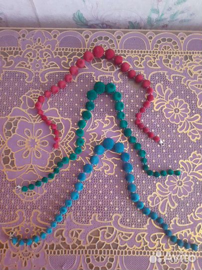 Бусы бархатные.Новые