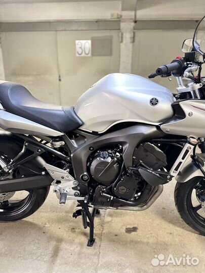 Yamaha FZ6S2 2011