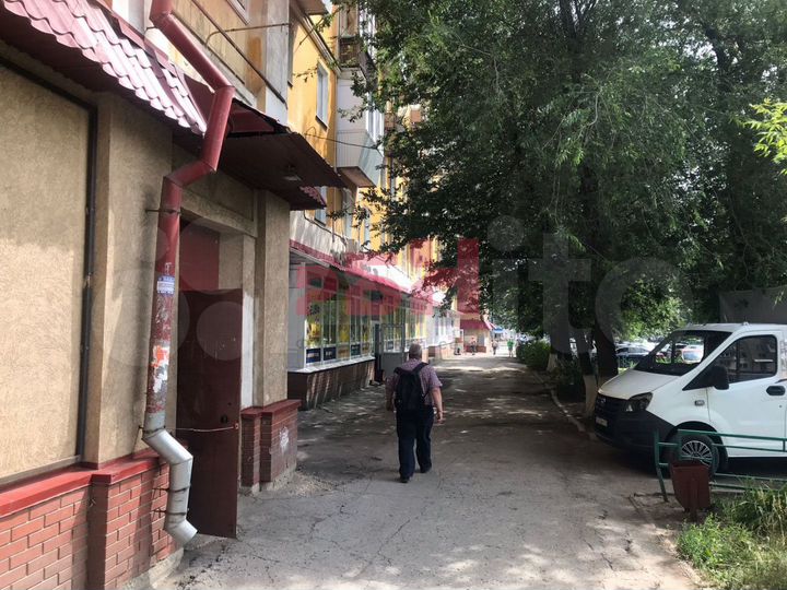 Сдам торговое помещение, 180 м²