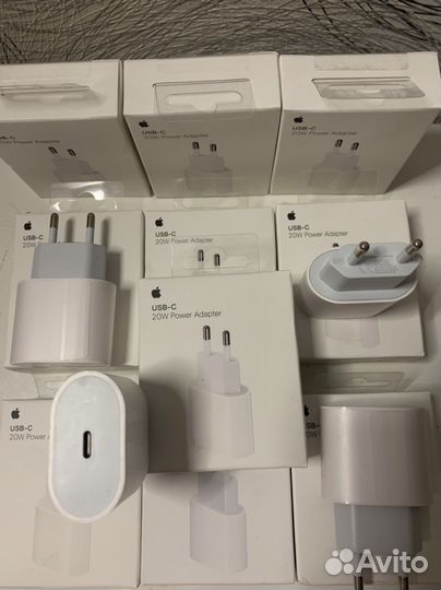 Блок быстрой зарядки на iPhone 20w