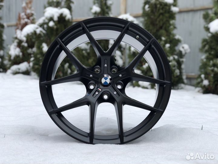 R19 Tracmax X-Privilo TX3 245/35, PCD 5x120 DIA 72.6