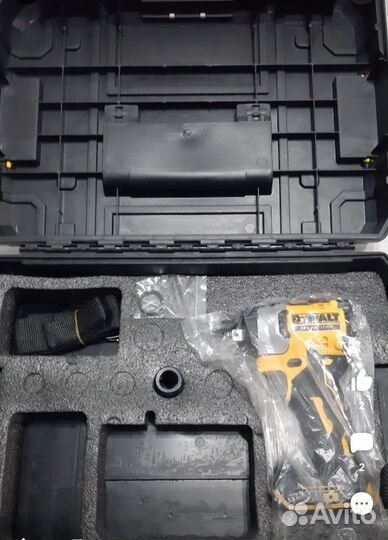 Гайковерт dewalt dcf921