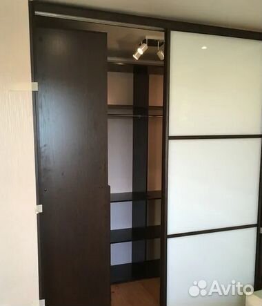 Шкаф купе в современном стиле