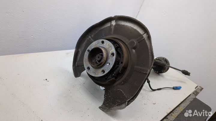 Ступица (кулак, цапфа) правая задняя BMW 7 E65, 2006