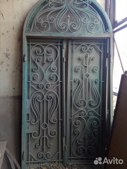 Двери металлические б/у