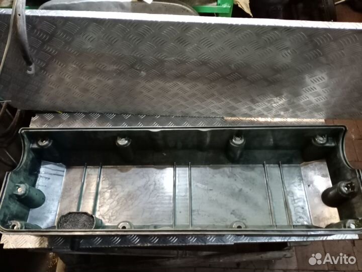 Клапанная крышка Detroit Diesel 12.7