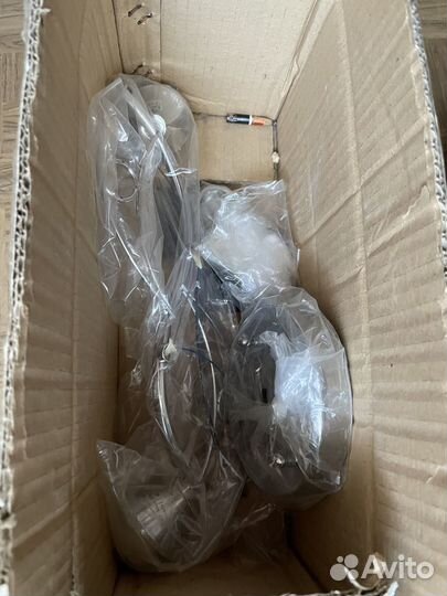 Люстра потолочная новая