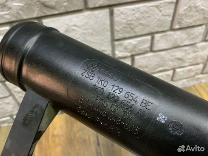 Volkswagen Tiguan Патрубок воздушного фильтра