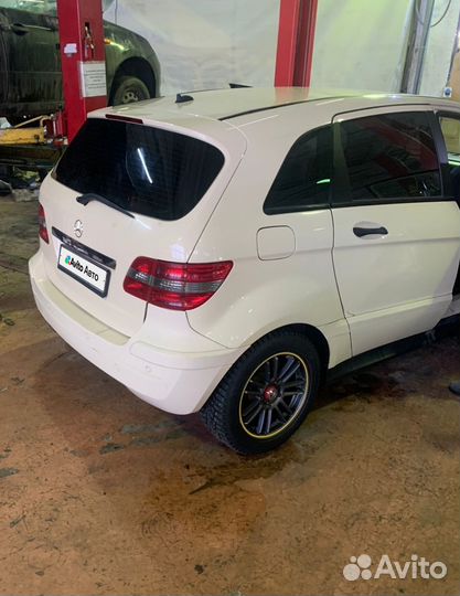 Mercedes-Benz B-класс 2.0 CVT, 2008, 259 000 км