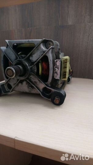 Двигататель стиральной машины